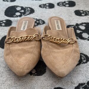 Steve Madden Tan Suede Mules with Gold Chain